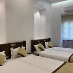 Carlton Hotel - Behind Taj Hotel Colaba